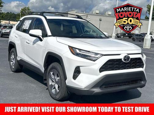 2025 Toyota RAV4 Hybrid XLE