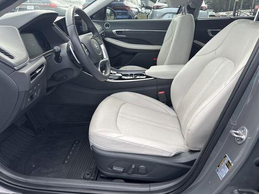 2023 Hyundai SONATA Hybrid Limited