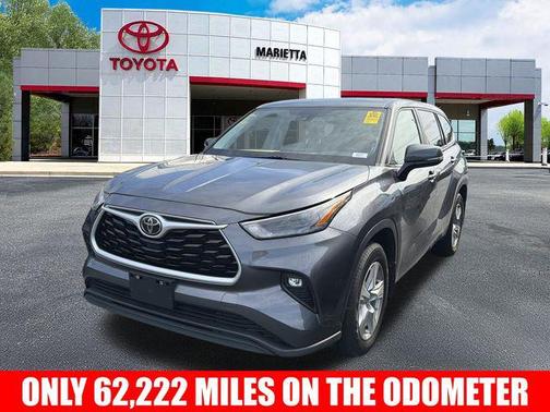 Magnetic Gray Metallic 2023 Toyota Highlander LE