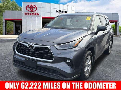 Magnetic Gray Metallic 2023 Toyota Highlander LE