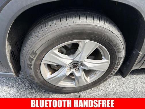 Magnetic Gray Metallic 2023 Toyota Highlander LE