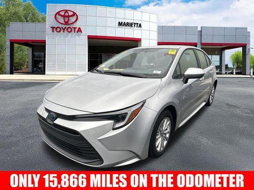 2025 Toyota Corolla Hybrid SE