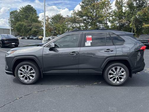 2025 Toyota RAV4 XLE Premium