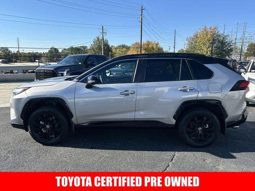 2024 Toyota RAV4 Hybrid SE