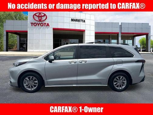 Celestial Silver Metallic 2025 Toyota Sienna XLE