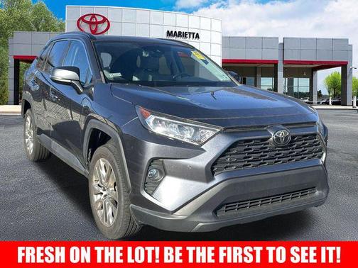 2019 Toyota RAV4 XLE Premium