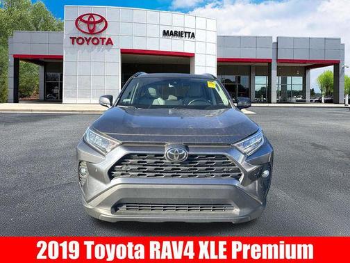 2019 Toyota RAV4 XLE Premium