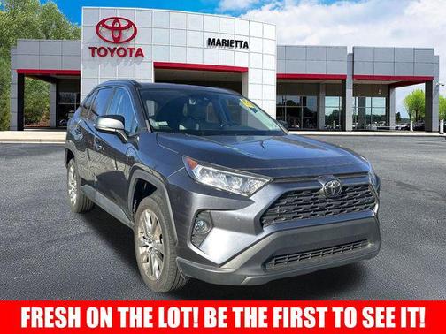 2019 Toyota RAV4 XLE Premium
