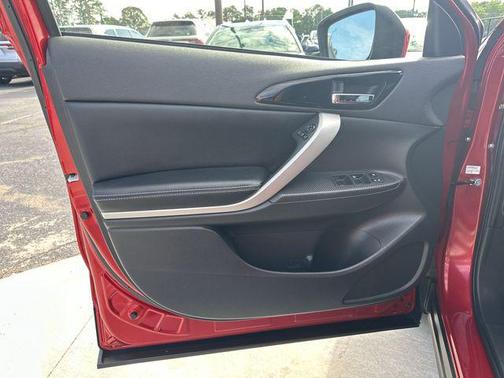 2023 Mitsubishi Eclipse Cross SE