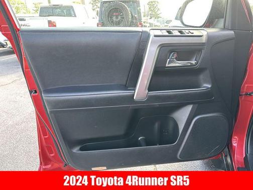 2024 Toyota 4Runner SR5