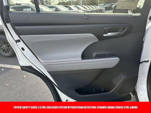 2026 Toyota Highlander XLE