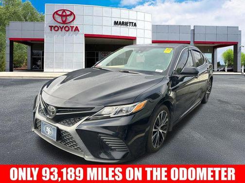 2019 Toyota Camry SE