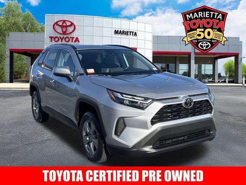 2022 Toyota RAV4 XLE