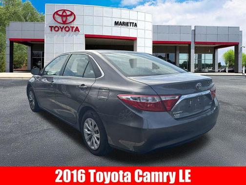 2016 Toyota Camry LE