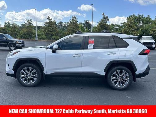 2025 Toyota RAV4 XLE Premium