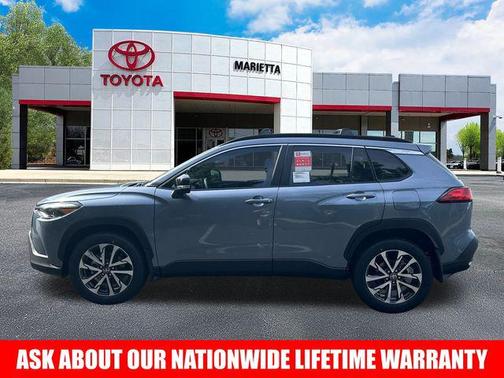 2025 Toyota Corolla Cross XLE