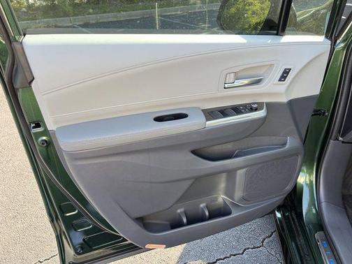 2024 Toyota Sienna Limited 7-Passenger