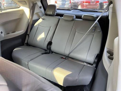 2024 Toyota Sienna Limited 7-Passenger
