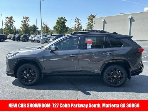 2025 Toyota RAV4 Hybrid SE
