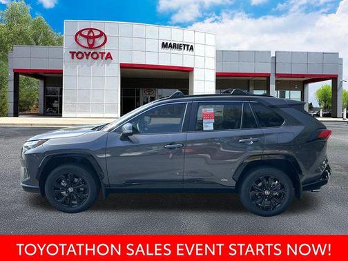 2025 Toyota RAV4 Hybrid SE