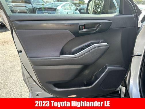 2023 Toyota Highlander LE