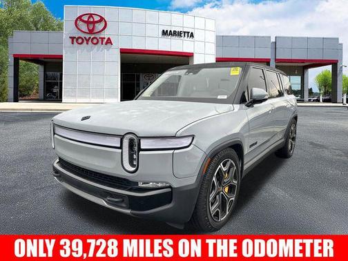 2023 Rivian R1S Adventure