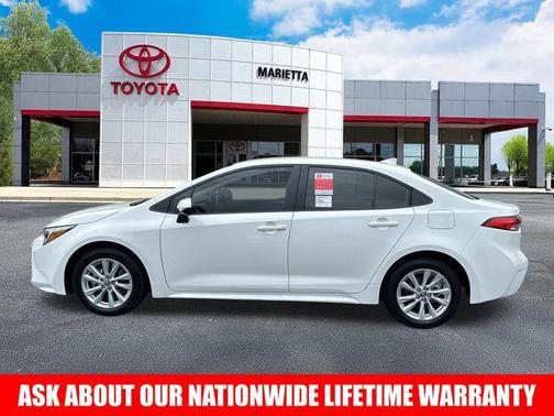 2025 Toyota Corolla Hybrid LE