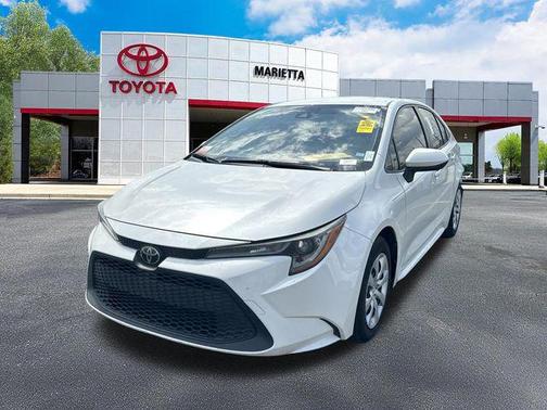 Blizzard Pearl 2020 Toyota Corolla LE