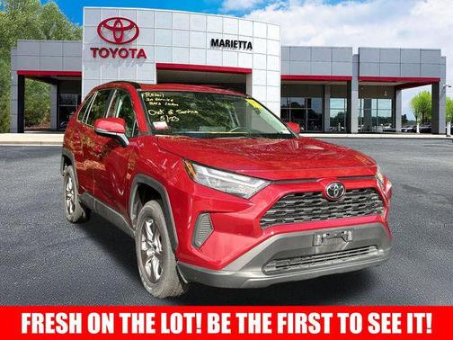 2024 Toyota RAV4 XLE