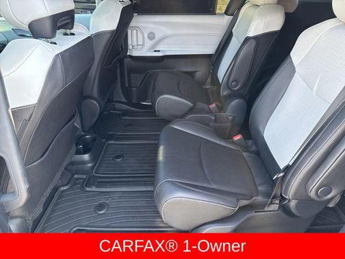 2025 Toyota Sienna XSE 7 Passenger