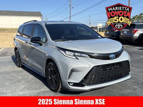 2025 Toyota Sienna XSE 7 Passenger