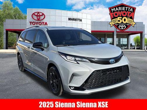 2025 Toyota Sienna XSE 7 Passenger