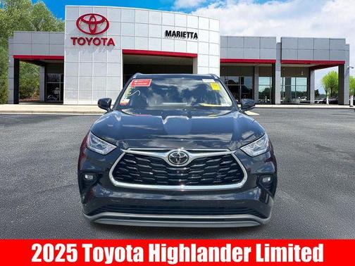Midnight Black Metallic 2025 Toyota Highlander Limited