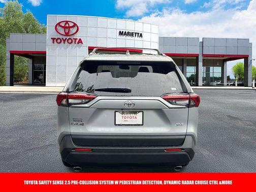 2025 Toyota RAV4 XLE