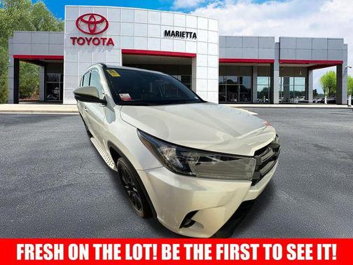 2019 Toyota Highlander SE