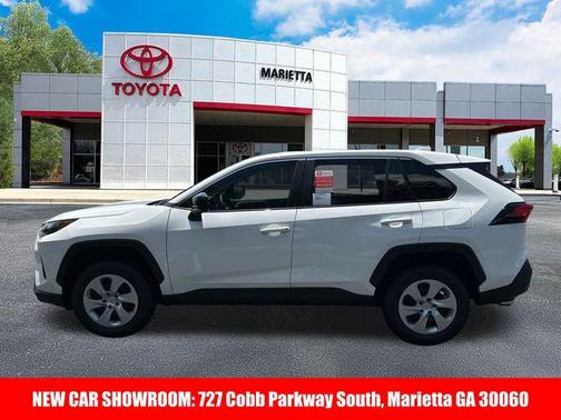 2025 Toyota RAV4 LE