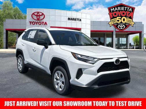 2025 Toyota RAV4 LE