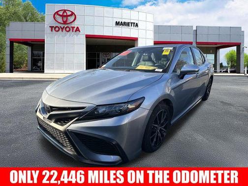 2024 Toyota Camry SE