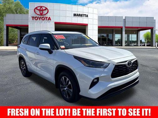 2023 Toyota Highlander XLE