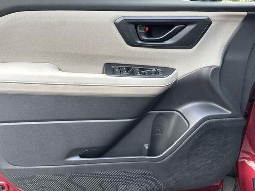 2025 Subaru Forester Base