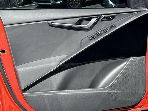 2023 Kia Niro Touring