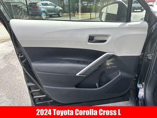 2024 Toyota Corolla Cross L