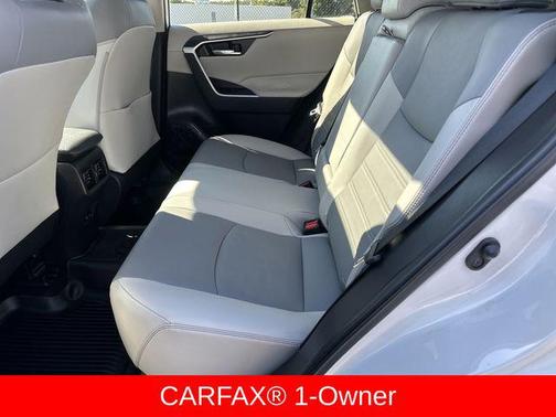 2022 Toyota RAV4 XLE Premium