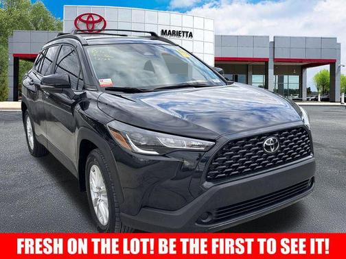 2024 Toyota Corolla Cross LE