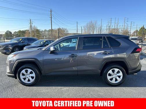 2024 Toyota RAV4 LE