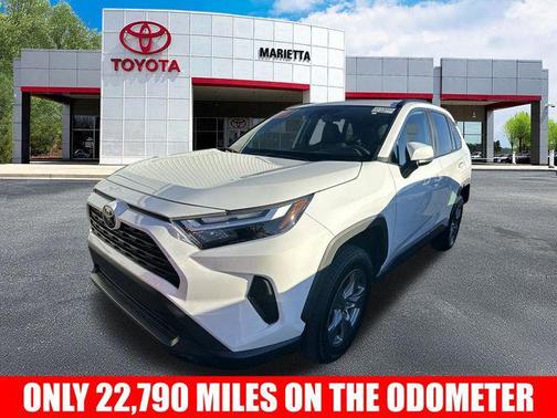 2024 Toyota RAV4 XLE