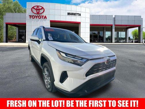 2024 Toyota RAV4 XLE