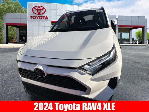 2024 Toyota RAV4 XLE