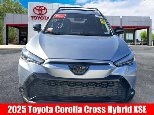 2025 Toyota Corolla Hybrid SE