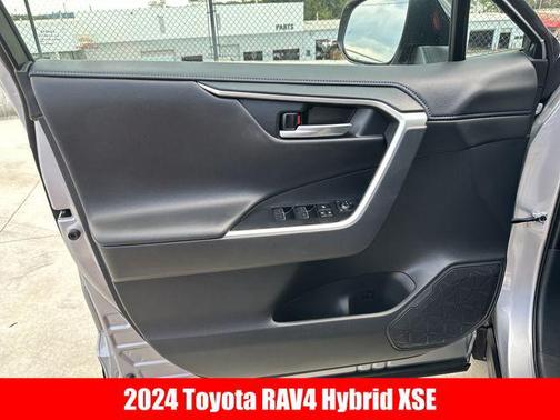 2024 Toyota RAV4 Hybrid SE